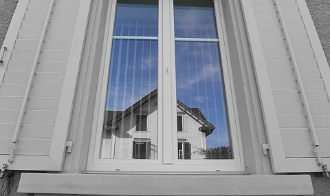 Akustisches Projekt Einbau Schallschutzfenster Schwyz dBAkustik.ch